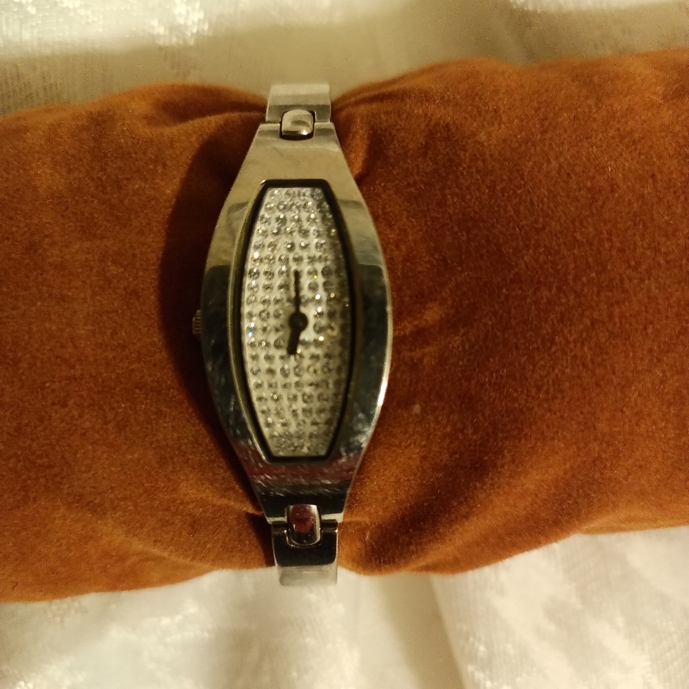 Fossil ES9338 rhinestone face silver bracelet watch